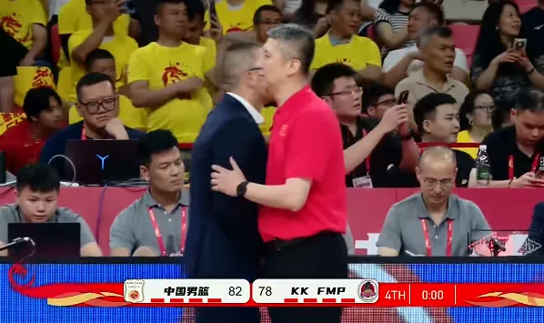 世界杯下载更新-中国男篮热身赛：王俊杰18分14篮板，中国男篮82-78战胜FMP